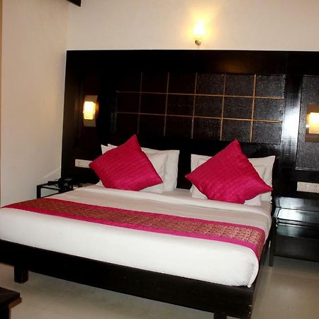 Aman Deluxe Hotel New Delhi Buitenkant foto