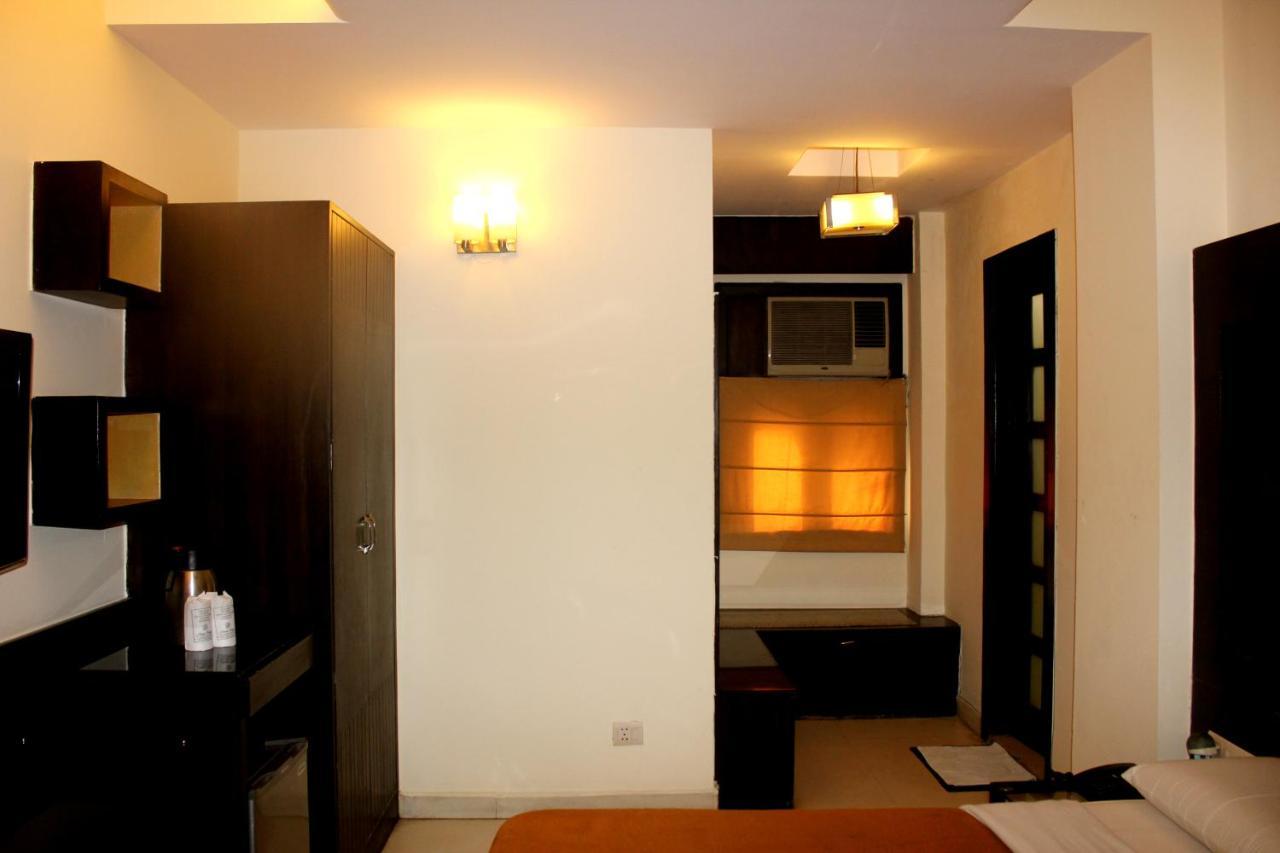 Aman Deluxe Hotel New Delhi Buitenkant foto