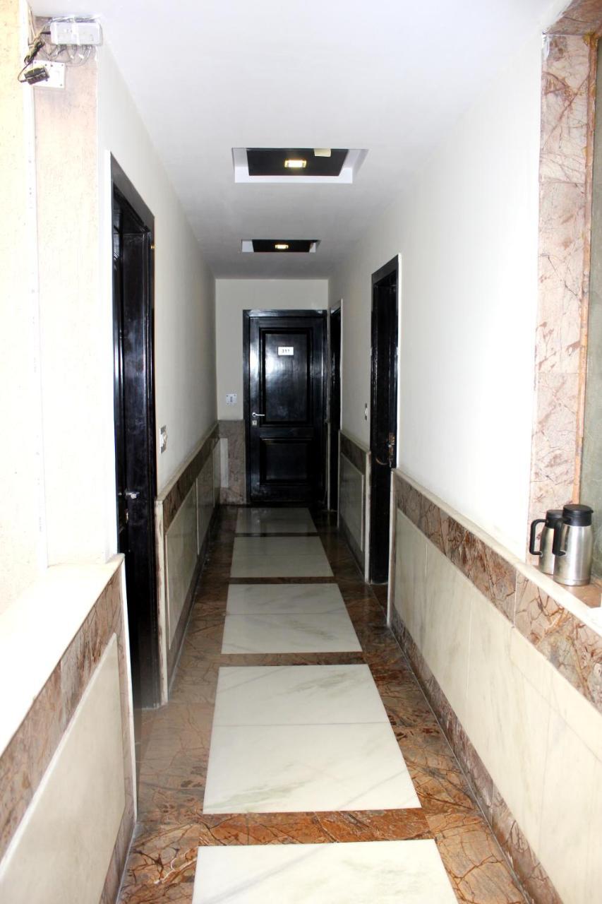 Aman Deluxe Hotel New Delhi Buitenkant foto